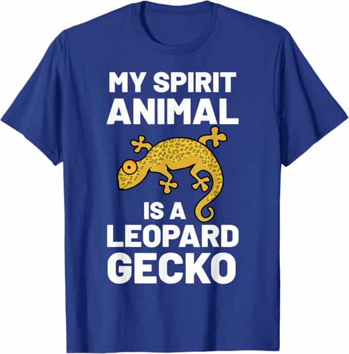 A blue t-shirt with a lizard Description automatically generated